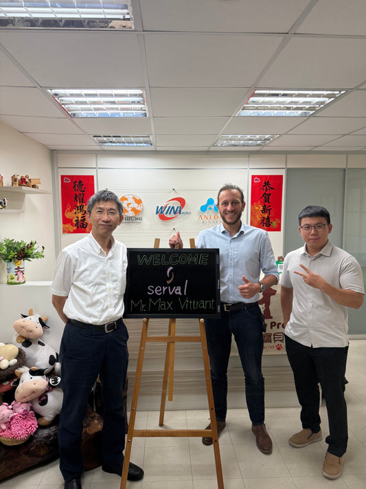 歡迎 Serval 代表 Max VITTRANT 來訪崴那